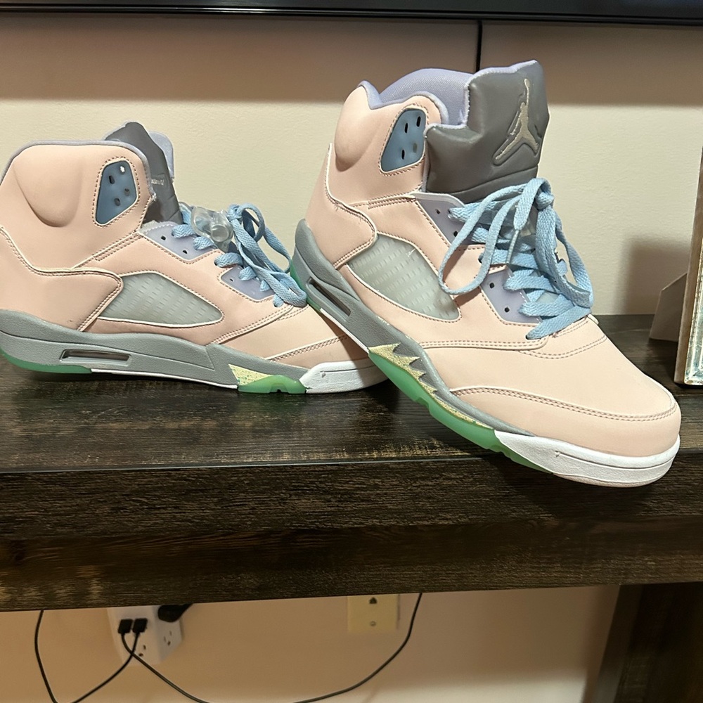 Jordan’s Easter 5 Aritzia Pastel Sneakers with Gray and Blue Accents